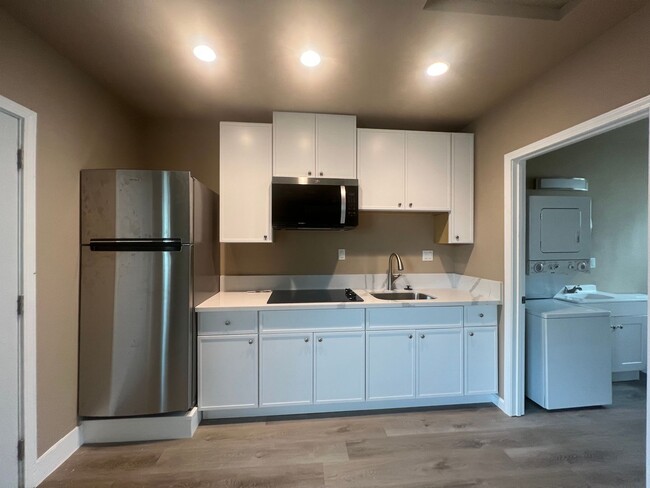 5092 Jurupa Ave in Riverside, CA - Building Photo - Building Photo