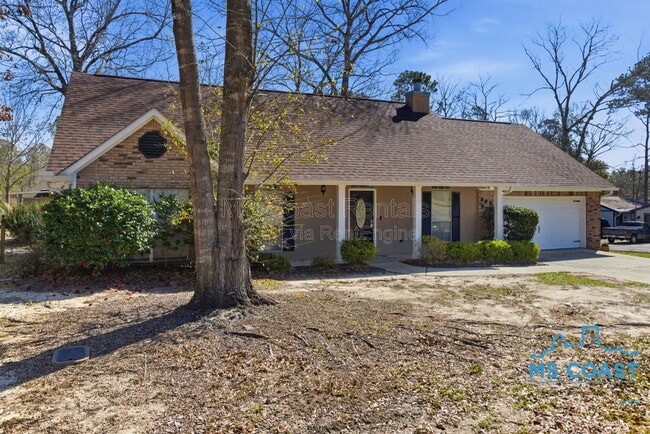 880 Oio Pl in Diamondhead, MS - Building Photo - Building Photo