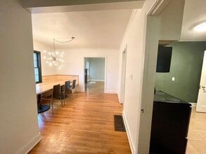 9 Sunset Ave in Jackson, TN - Building Photo - Building Photo