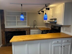 10 Palfrey Ct in Salem, MA - Building Photo - Building Photo