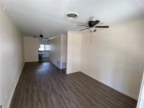 416 E William David Pkwy in Metairie, LA - Building Photo - Building Photo