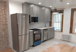 250 Clifton Pl in Brooklyn, NY - Building Photo - Building Photo
