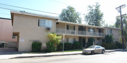 15445 Moorpark St in Sherman Oaks, CA - Building Photo - Building Photo