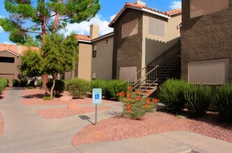 Mandalay Bay Apartments in Las Vegas, NV - Building Photo - Building Photo