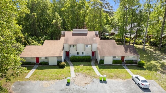 property at 125 Pirates Rd