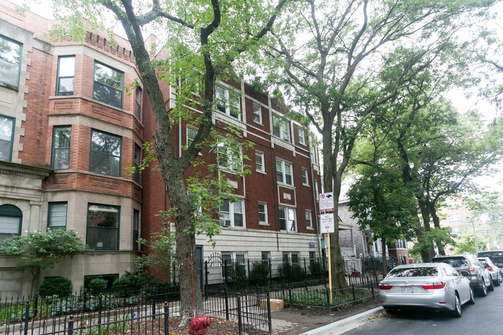 2832 N Burling St in Chicago, IL - Building Photo