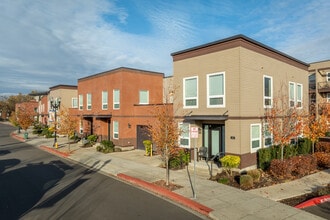 Independence Landing Apartments in Independence, OR - Foto de edificio - Building Photo