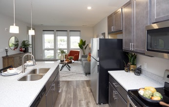 River House in Indianapolis, IN - Foto de edificio - Interior Photo