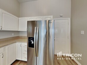 7733 Wood Stream Dr in Indianapolis, IN - Building Photo - Building Photo