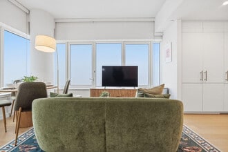 16 Dupont St in Brooklyn, NY - Foto de edificio - Building Photo