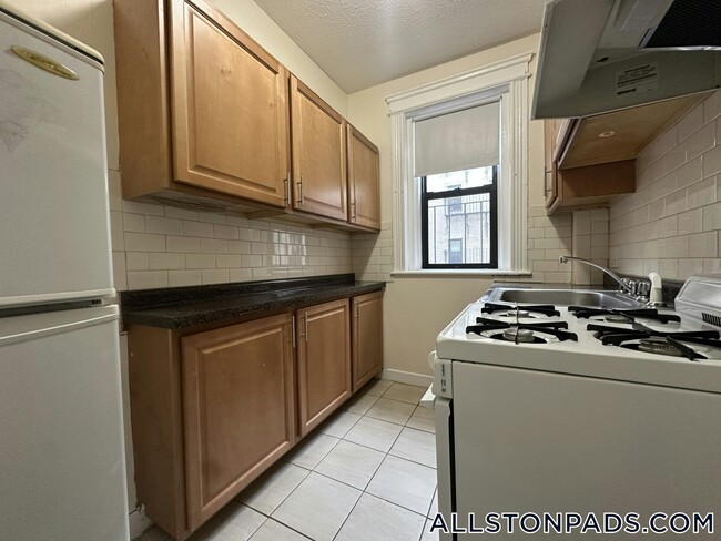 1156 Commonwealth Ave, Unit 34