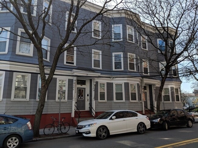 264 Windsor St, Unit 2