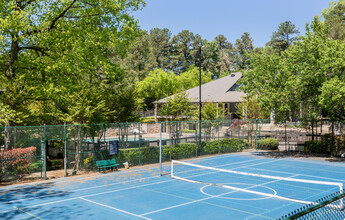 University Ridge Apartments in Durham, NC - Building Photo - Building Photo