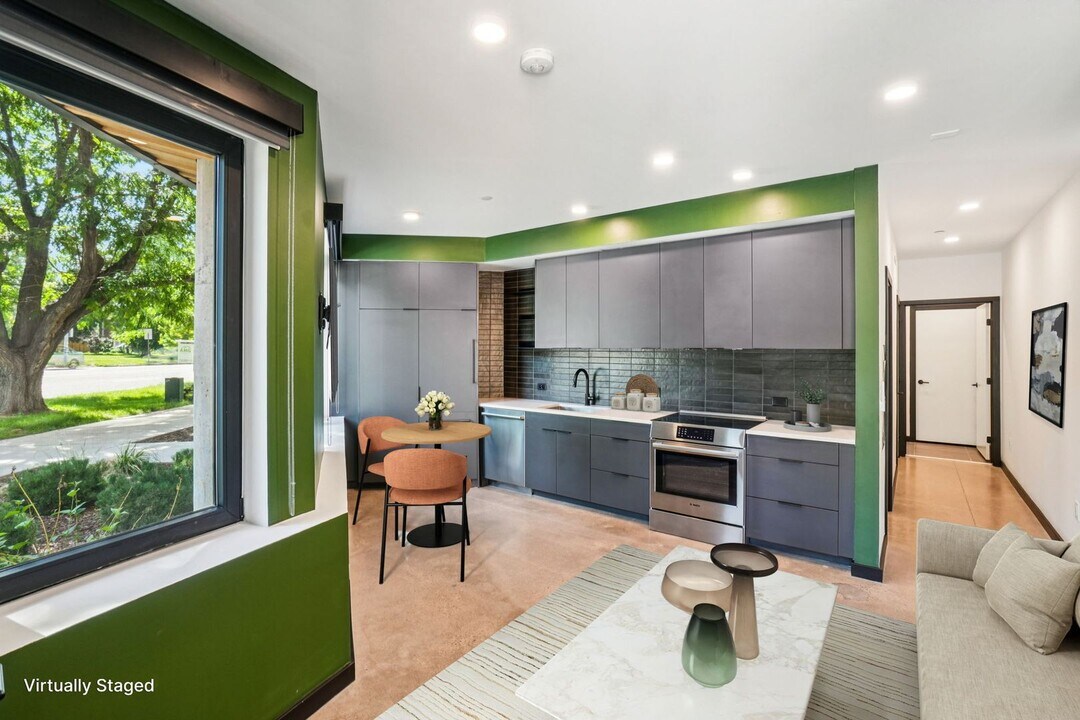 1601 Park Ave in Denver, CO - Building Photo