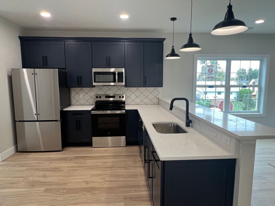 2232 S 11th St in Allentown, PA - Building Photo