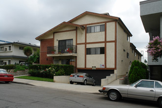 316 E Santa Anita Ave in Burbank, CA - Building Photo - Building Photo