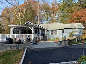 14 Club Dr in New Milford, CT - Building Photo - Building Photo