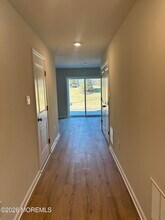 17 Bay Breeze Dr in Ocean Township, NJ - Building Photo - Building Photo