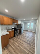 51 Columbia Ave, Unit Apartment 2 in Paterson, NJ - Building Photo - Building Photo