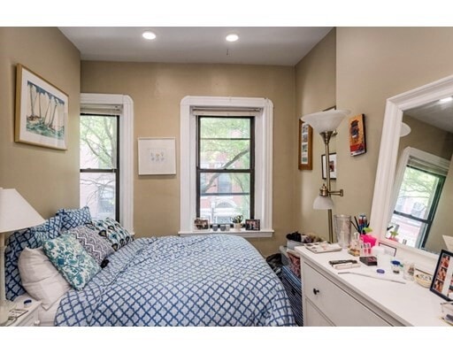 69 Phillips St, Unit 2 in Boston, MA - Building Photo - Building Photo