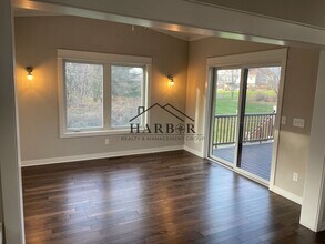 2049 Kerry Dr NE in Rochester, MN - Building Photo - Building Photo