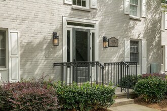 The Ashford in Brookhaven, GA - Building Photo - Building Photo