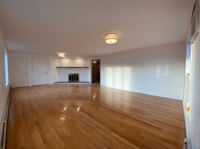 36 Sears St in Revere, MA - Building Photo - Building Photo