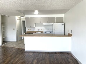 1172 Royvonne Ave SE in Salem, OR - Building Photo - Building Photo