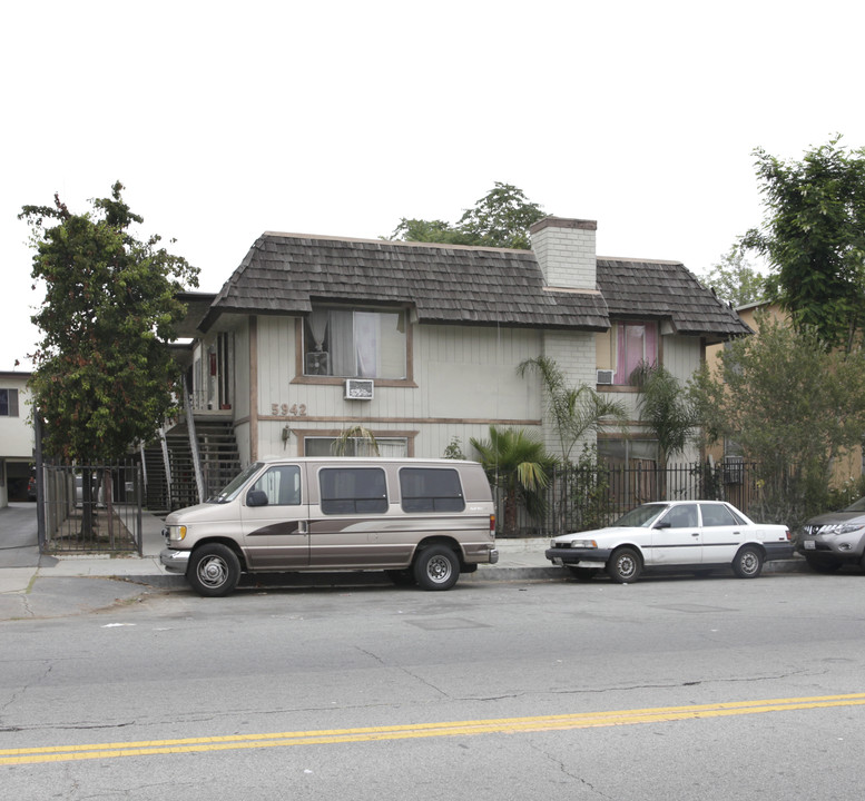 5942 Tujunga Ave in North Hollywood, CA - Building Photo