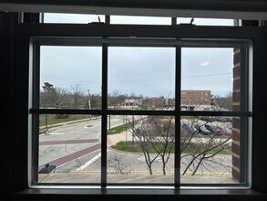 725 Saint Johns Ave, Unit 01 in Highland Park, IL - Foto de edificio - Building Photo