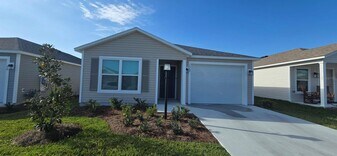 1560 Luca Ln in the Villages, FL - Building Photo