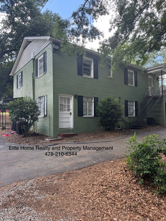 290 Clisby Pl in Macon, GA - Building Photo