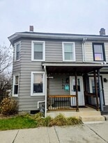 1542 Washington St in Easton, PA - Building Photo