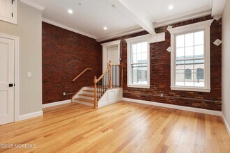 14 W Front St in Red Bank, NJ - Building Photo - Building Photo