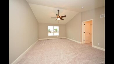 205 Stone Run Blvd in Wentzville, MO - Foto de edificio - Building Photo