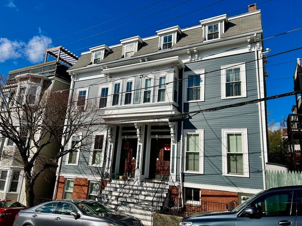 66 Telegraph St, Unit 3 in Boston, MA - Building Photo