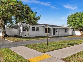 6800 Raleigh St in Hollywood, FL - Building Photo - Building Photo