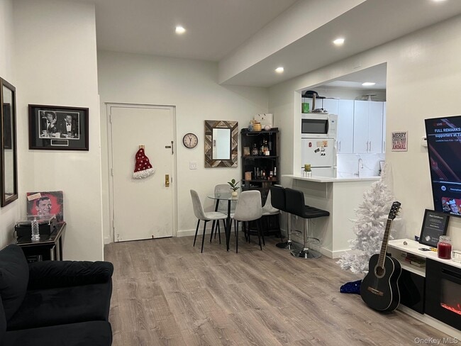 property at 1250 North Ave