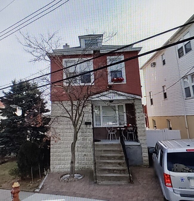 42 Hart Ave Rentals in Yonkers, NY