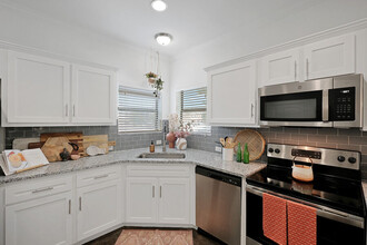 Cottages at Leon Creek in San Antonio, TX - Building Photo - Interior Photo