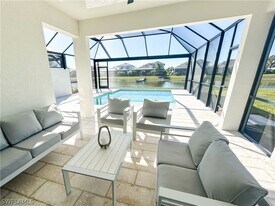 11661 Venetian Lagoon Dr in Ft. Myers, FL - Building Photo