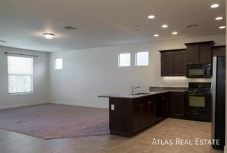 3281 E Sheffield Rd in Gilbert, AZ - Building Photo - Building Photo