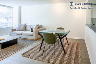 2 Townsend St in San Francisco, CA - Building Photo - Building Photo