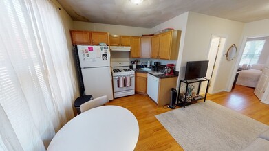 52 Brooks St in Boston, MA - Building Photo - Building Photo