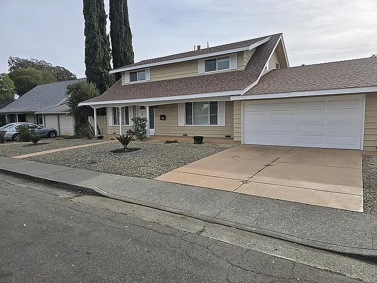 483 Cottonwood Dr in Fairfield, CA - Building Photo