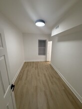 3049 W Berteau Ave, Unit #3 in Chicago, IL - Building Photo - Building Photo
