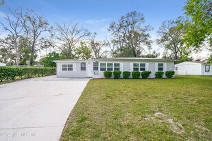 1912 Rugby Rd in Jacksonville, FL - Building Photo
