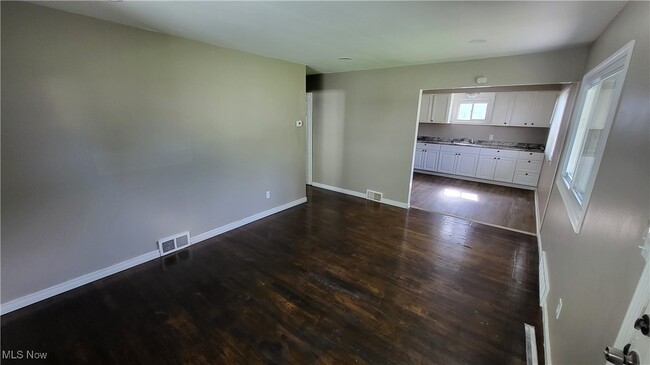 property at 16718 Lipton Ave
