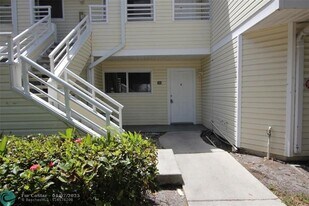 3457 NW 44th St in Lauderdale Lakes, FL - Building Photo