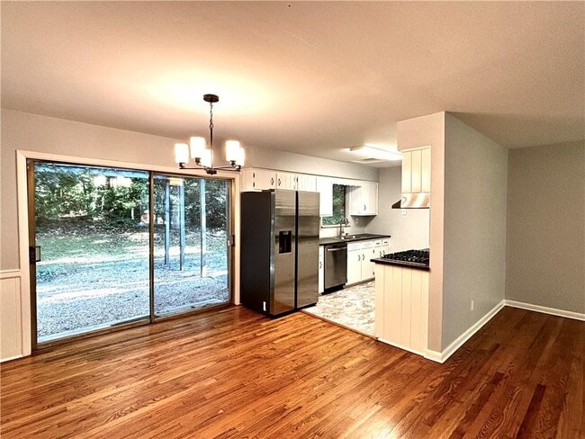 2214 Dogwood Ln NE in Atlanta, GA - Building Photo - Building Photo